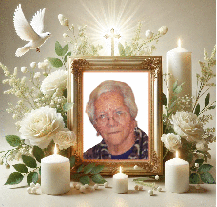(+) Rosa Elena Charles Domínguez