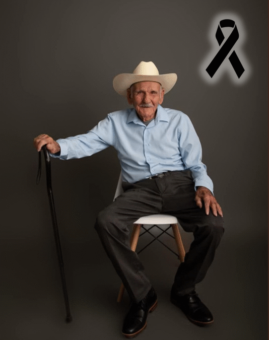 (+) Luis Galván Saldívar